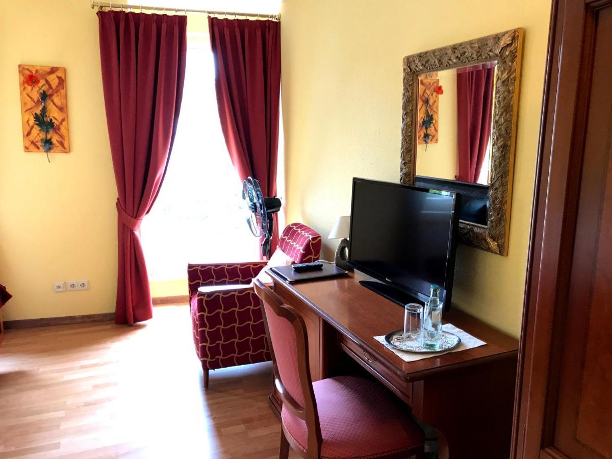 Hotel Garni Wiestor Uberlingen Exterior photo