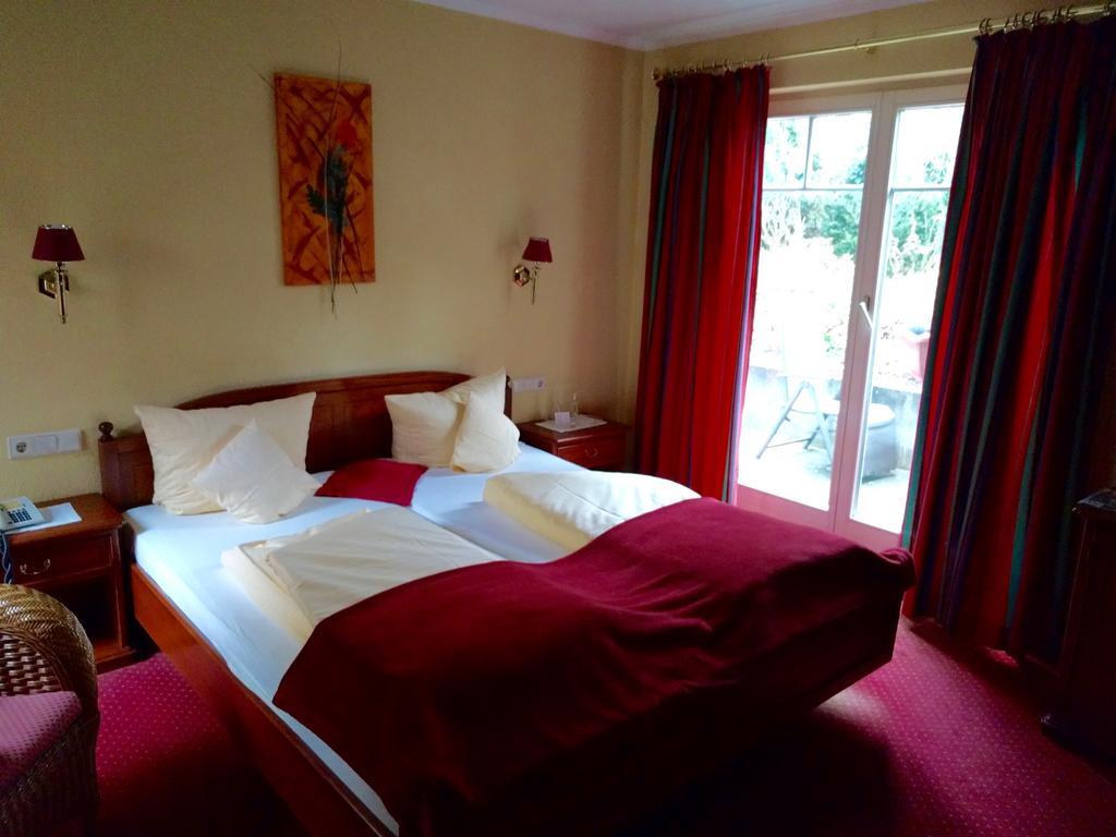 Hotel Garni Wiestor Uberlingen Exterior photo